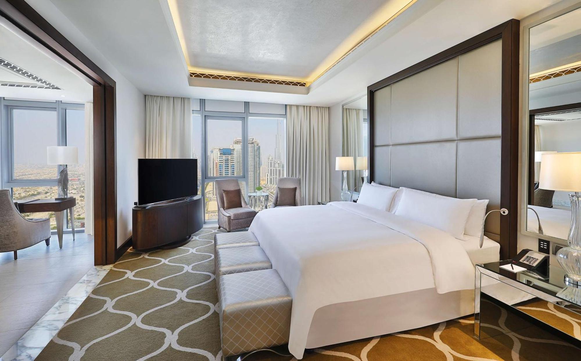 Hilton Dubai Al Habtoor City Экстерьер фото